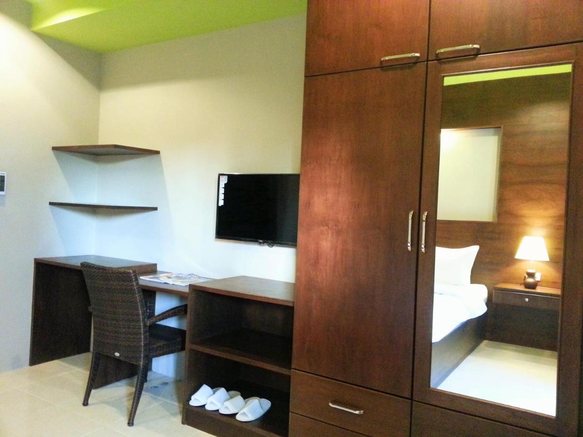 Purimas Resortel Rawai エクステリア 写真