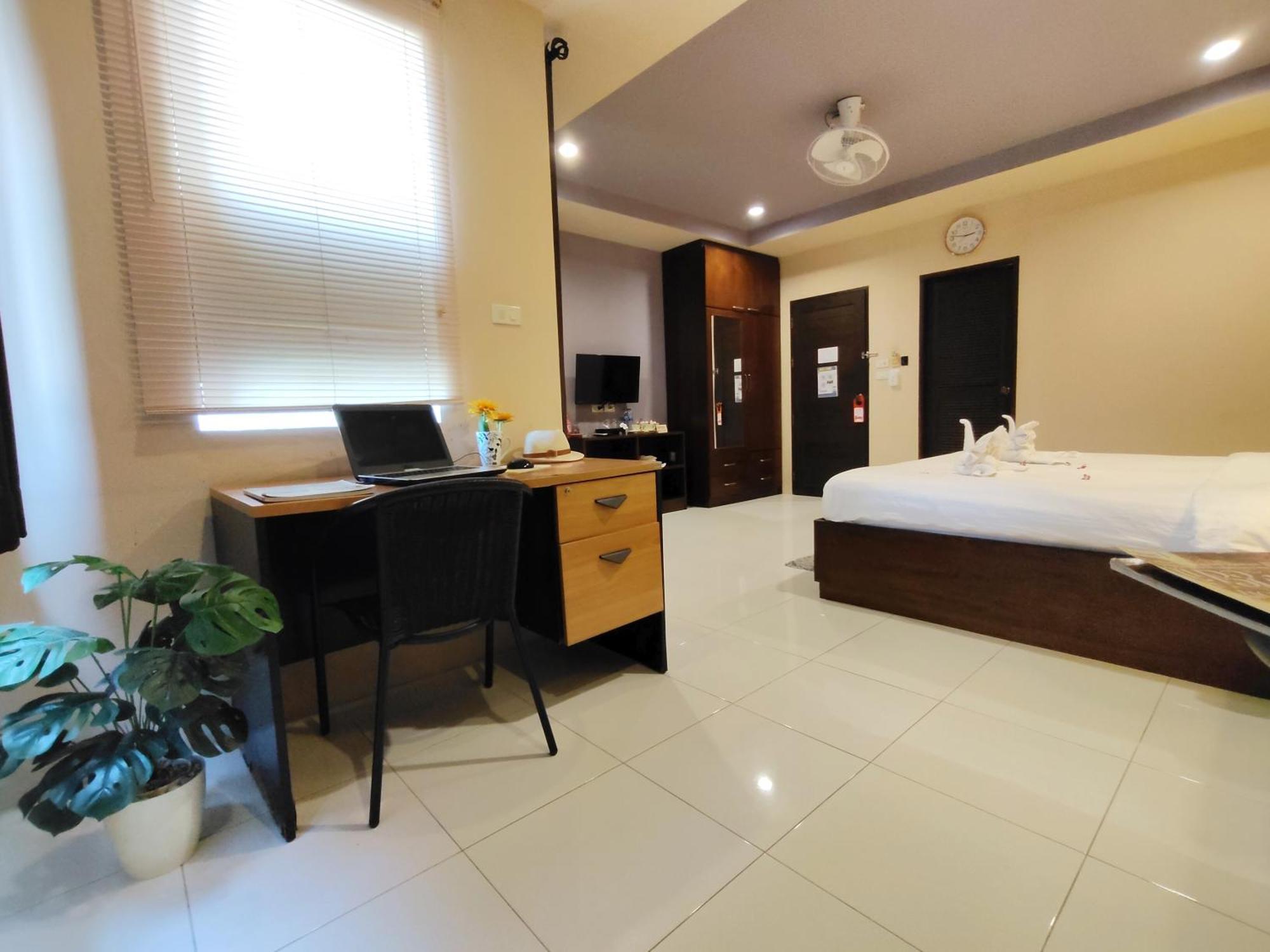 Purimas Resortel Rawai エクステリア 写真
